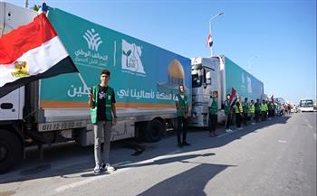 20 سيارة.. تفاصيل الاستعداد لدخول أول قافلة إغاثة لأهالي غزة
