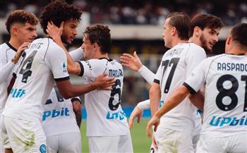 نابولي يهزم هيلاس فيرونا بثلاثية في الدوري الإيطالي 