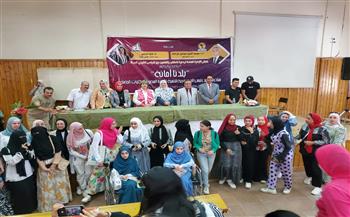 إقبال كثيف من طالبات «الطفولة والآداب» على أولى ندوات المجلس القومي للمرأة بجامعة المنيا