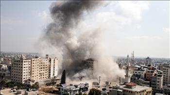 القصف الإسرائيلي يهدم آلاف المباني ويدمر المرافق في غزة