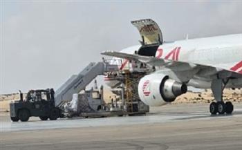 مطار العريش يستقبل طائرة مساعدات كينية تمهيدًا لنقلها إلى قطاع غزة
