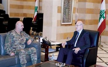 ميقاتي وقائد الجيش اللبناني يزوران مقر قيادة اليونيفيل