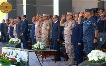 الرئيس السيسي يشهد اصطفاف تفتيش حرب الفرقة الرابعة المدرعة بالسويس  