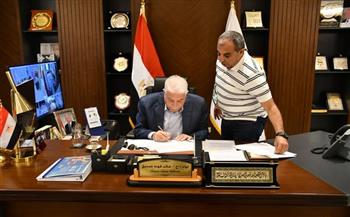محافظ جنوب سيناء يصدق على 33 قرارًا لحالات تصالح على مخالفات البناء