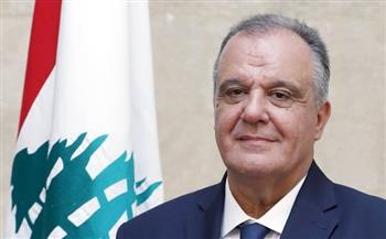 وزير الصناعة اللبناني: نسعى لإقامة مخيمات للنازحين السوريين بين حدود البلدين