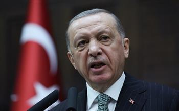 أردوغان يطالب إسرائيل بالخروج من «حالة الجنون» بإيقاف هجماتها