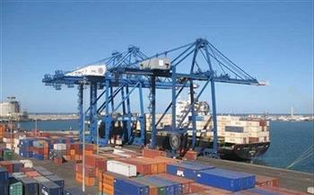 تداول 39 سفينة حاويات وبضائع عامة بميناء دمياط