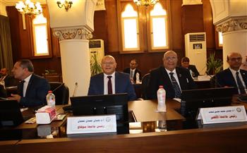 رئيس جامعة سوهاج يشارك في اجتماع المجلس الأعلي بالإسكندرية 