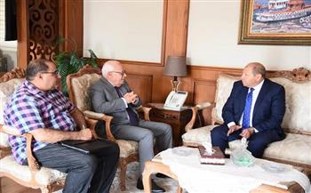محافظ بورسعيد يستقبل رئيس مجلس إدارة شركة النصر للملاحات لبحث سبل التعاون 