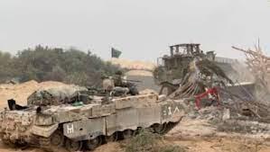 كتائب القسام تستهدف دبابة وجرافة للجيش الإسرائيلي بقذيفتي «الياسين 105»