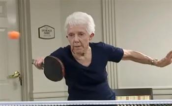 العمر مجرد رقم.. سيدة ف التسعين من العمر تلعب كرة الطاولة 