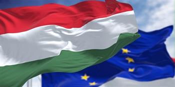 بلومبيرج: المجر تريد خفض المساعدات الأوروبية لأوكرانيا إلى النصف