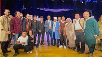 عمرو البسيوني يشهد أولى ليالي عرض «المغامرة» لفرقة السامر المسرحية 