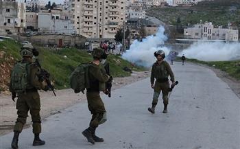 إصابة شاب فلسطيني بالرصاص الحي خلال مواجهات مع الاحتلال في قلقيلية