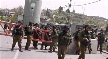 الاحتلال الاسرائيلي يغلق المدخل الغربي لبيت جالا
