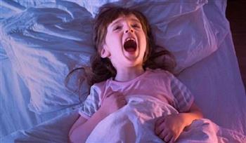 للأمهات: إليكِ طرق فعالة ليتخلص طفلك من نوبات الهلع والخوف أثناء نوم