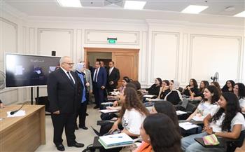 الخشت يتابع سير العملية التعليمية بجامعة القاهرة الدولية 