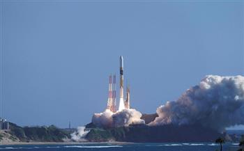 صاروخ «فيجا» ينجح في وضع 12 قمرا صناعيا بالمدار