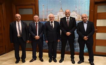 محافظ بورسعيد يستقبل رئيس اتحاد عمال مصر  