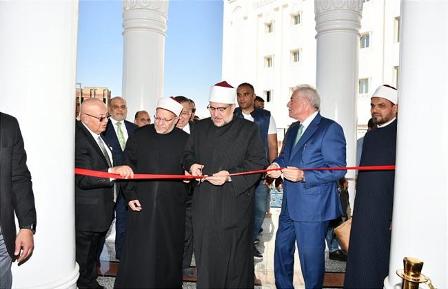 وزير الأوقاف يفتتح مسجد الحي القيوم بمدينة بدر بالقاهرة