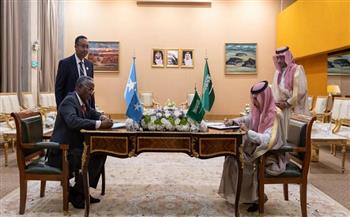 وزير الخارجية الصومالي ونظيره السعودي يوقعان اتفاقية تعاون مشترك