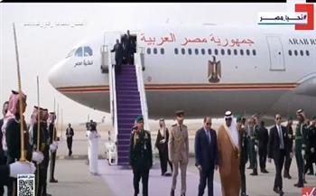بالفيديو| لحظة وصول الرئيس السيسي السعودية للمشاركة في القمة العربية الإسلامية