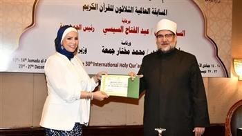 وزير الأوقاف يكرم أوائل مسابقة "اعرف قدر نبيك".. والفائزين بمسابقة حفظ القرآن الكريم 