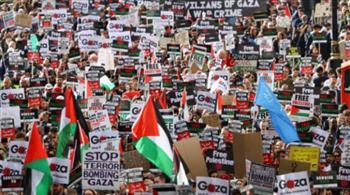 مظاهرة ضخمة في فيينا للتضامن مع الشعب الفلسطيني