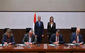 رئيس الوزراء يشهد توقيع اتفاقية إنشاء مجمع صناعة سيارات في بورسعيد