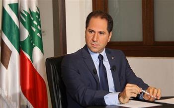 حزب الكتائب يدعو للضغط لوقف الحرب الدائرة بالجنوب اللبناني 