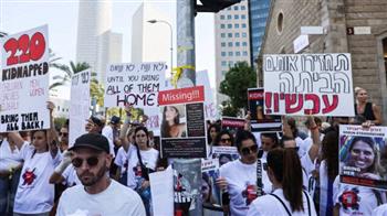 أهالي الأسرى الإسرائيليين يصعدون ضغطهم على حكومة نتنياهو