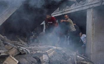استشهاد 6 فلسطينيين إثر ضربة إسرائيلية في دير البلح بغزة