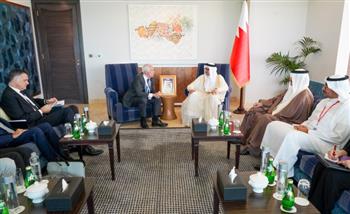 وزير الخارجية البحريني يجتمع مع ممثل الاتحاد الأوروبي لبحث التعاون
