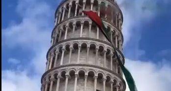علم فلسطين يزين برج بيزا المائل بإيطاليا.. فيديو 