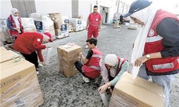  70 ألف ساعة مساعدة.. ماذا يفعل متطوعو الهلال الأحمر أمام معبر رفح؟