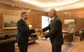 سفير مصر في أثينا يبحث مع وزير الدفاع اليوناني التصعيد الراهن في قطاع غزة 