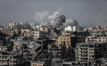 عشرات الشهداء والجرحى جراء قصف الاحتلال الإسرائيلي لمنازل ومدارس تؤوي نازحين في قطاع غزة