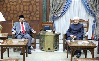 رئيس هيئة الزكاة الوطنية الإندونيسية لشيخ الأزهر: يشرفنا الانضمام لحملتكم لدعم غزة