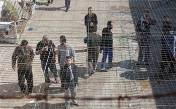 مسؤول فلسطيني: إسرائيل ستطلق سراح 24 سجينة و15 قاصراً