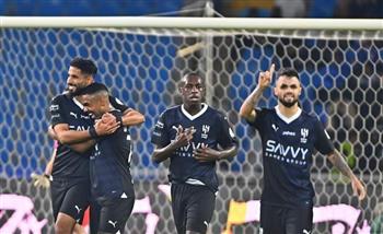 الهلال يصعق الحزم بتسعة أهداف في الدوري السعودي 