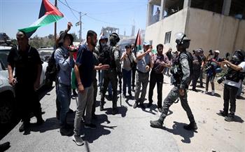 الاحتلال الإسرائيلي يقمع فلسطينيين ينتظرون ذويهم قرب سجن «عوفر»