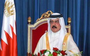 العاهل البحريني يهنئ خادم الحرمين الشريفين باستضافة «إكسبو 2030»
