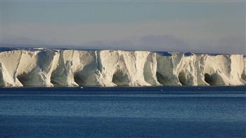 علماء: أكبر جبل جليدي في العالم قد يختفي قريبًا
