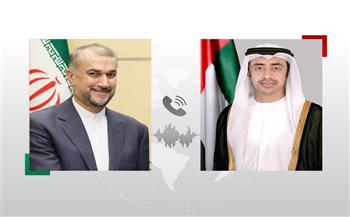 وزيرا خارجية الإمارات وإيران يبحثان هاتفيًا مستجدات الأوضاع في المنطقة