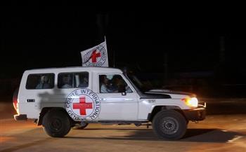 الصليب الأحمر يتوجه إلى قطاع غزة لتسلم الإسرائيليين المفرج عنهم