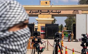 مزدوجى الجنسية يواصلون مغادرة قطاع غزة إلى ميناء رفح البري