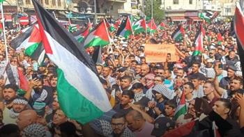 أردنيون ينظمون مسيرات تضامنية مع أهالي غزة
