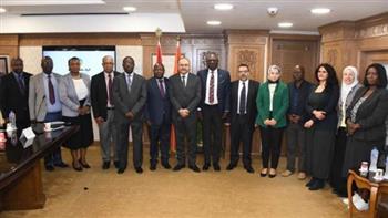 «المقاولون العرب» تبحث مع وزارة البنية الأساسية بزامبيا التعاون المشترك