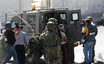 قوات الاحتلال تعتقل 28 فلسطينيًا في الضفة الغربية