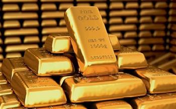 تراجع سعر العقود الفورية للذهب بنسبة 0.4 % 